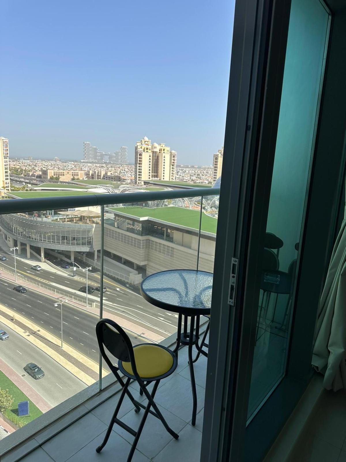 7 Palm Jumeirah Dubai Exterior photo