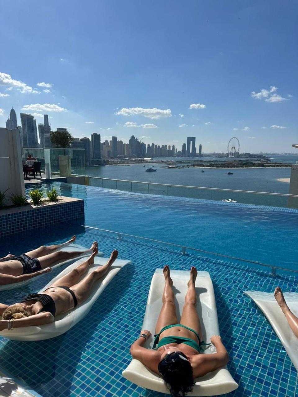 7 Palm Jumeirah Dubai Exterior photo